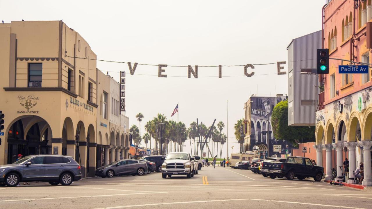 Pineapple Hostel Los Angeles Exterior photo
